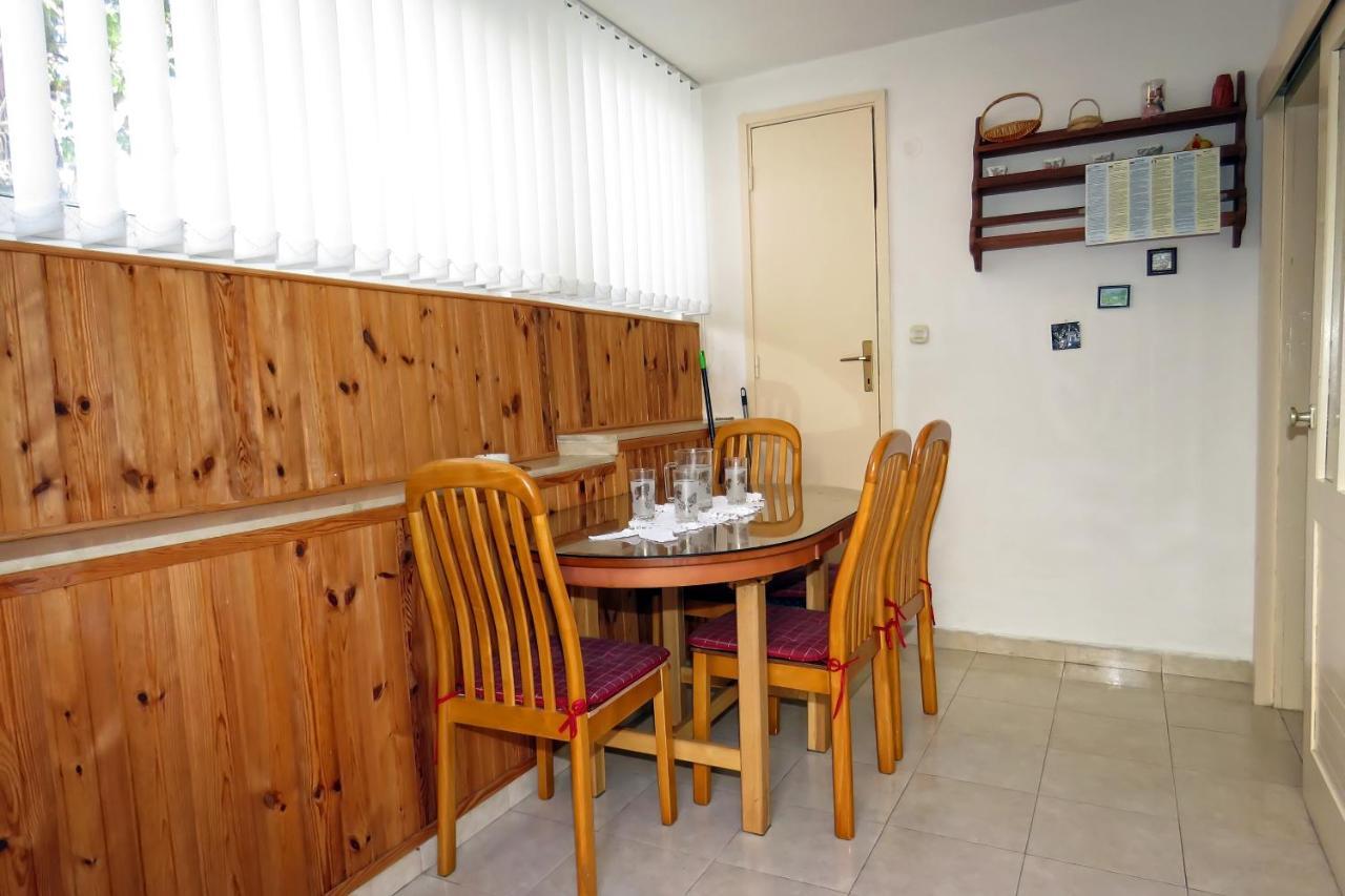 Apartments By The Sea Drasnice, Makarska - 5265 Exteriör bild