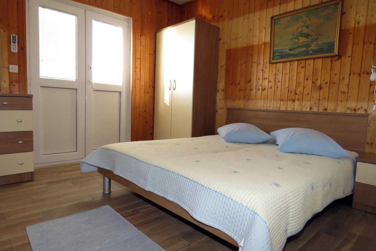 Apartments By The Sea Drasnice, Makarska - 5265 Exteriör bild